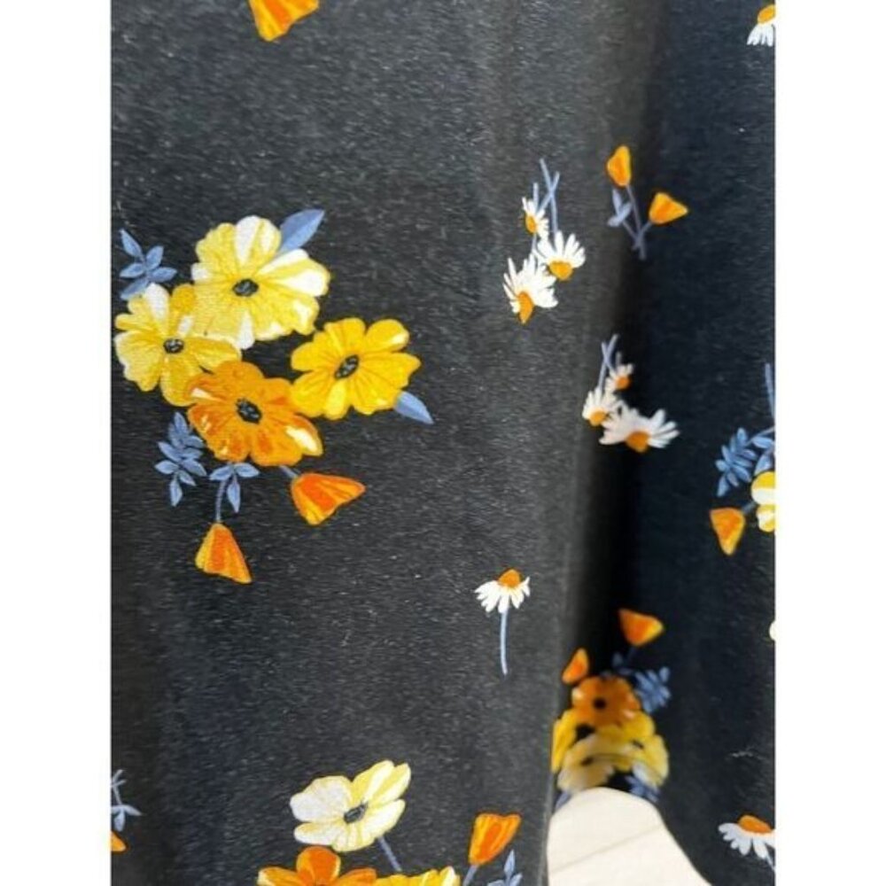 NWOT Womens Skater Skirt Black/Yellow Floral Medium‎ - Picture 4 of 6